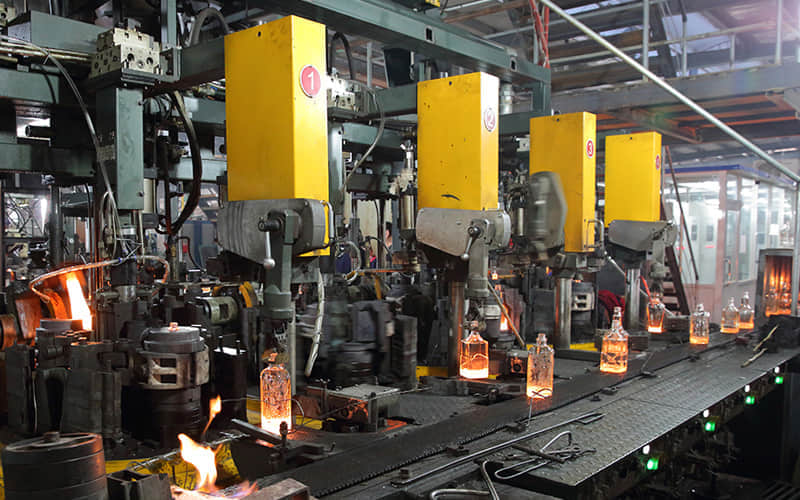 Construction machinery assembly area — floating seals for excavators and bulldozers